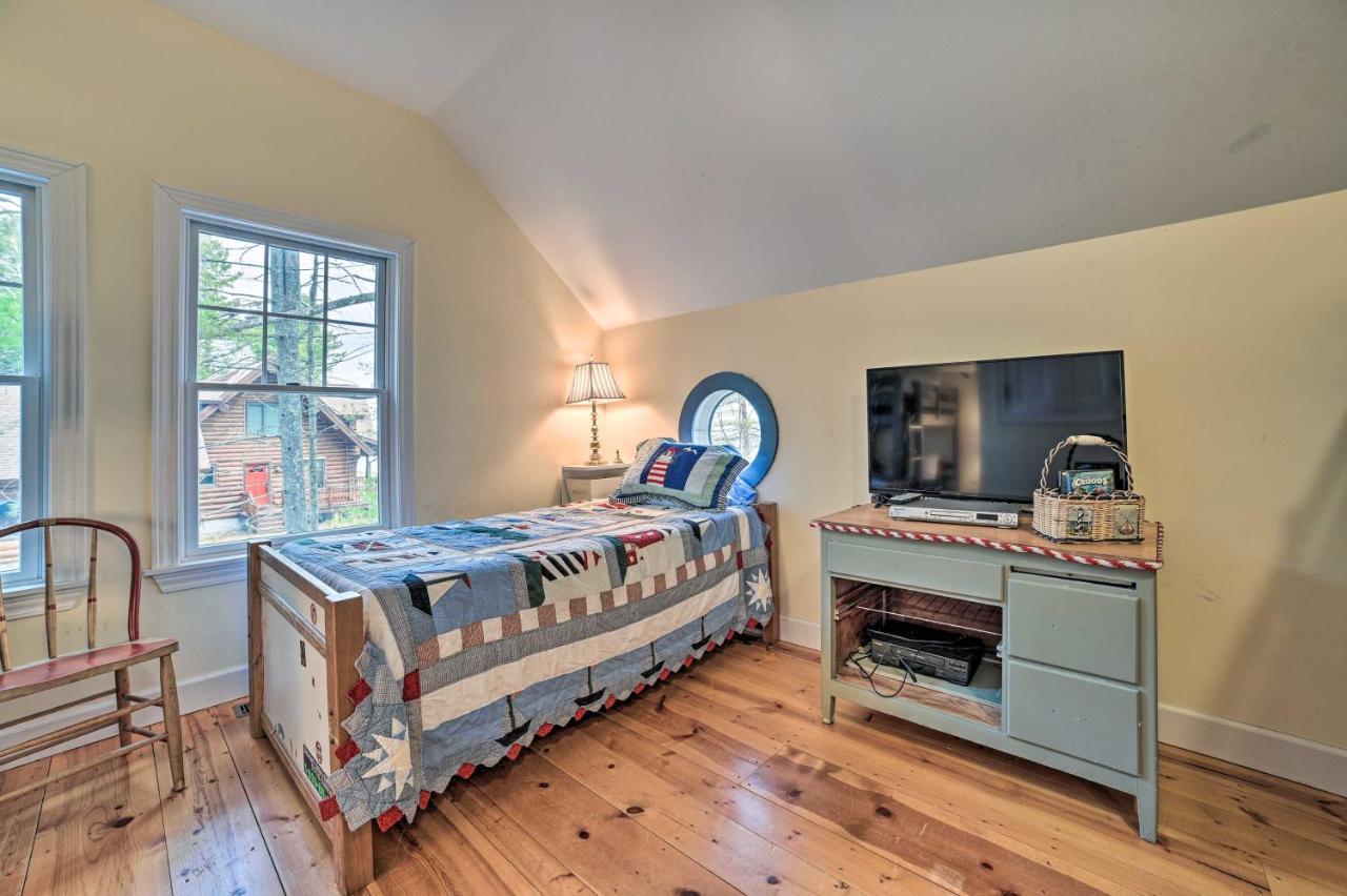 Waterfront Cheboygan Home With Fire Pit מראה חיצוני תמונה